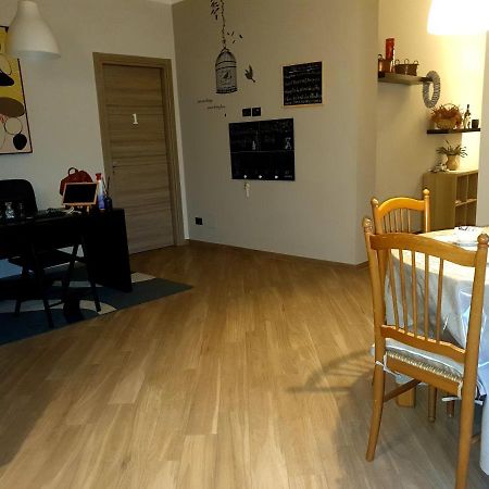 B&B Tre Passi Dalla Torre Montesarchio Buitenkant foto