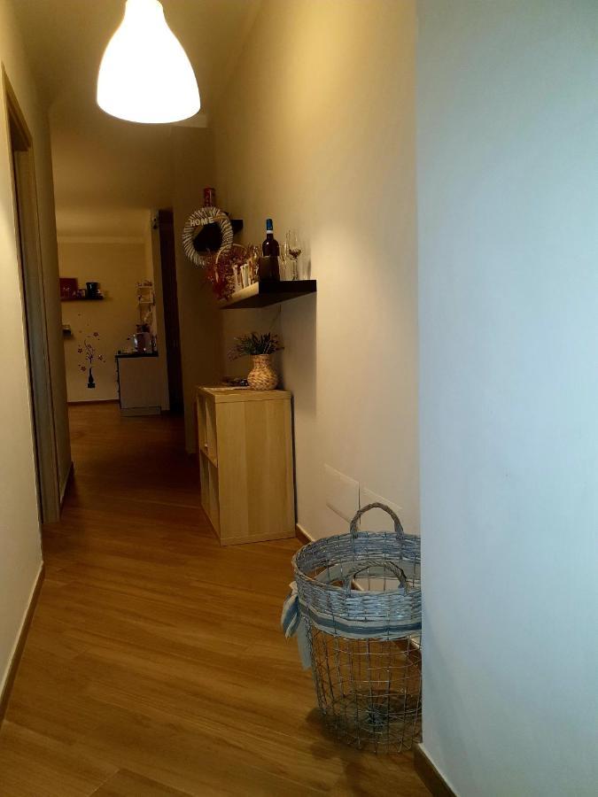B&B Tre Passi Dalla Torre Montesarchio Buitenkant foto