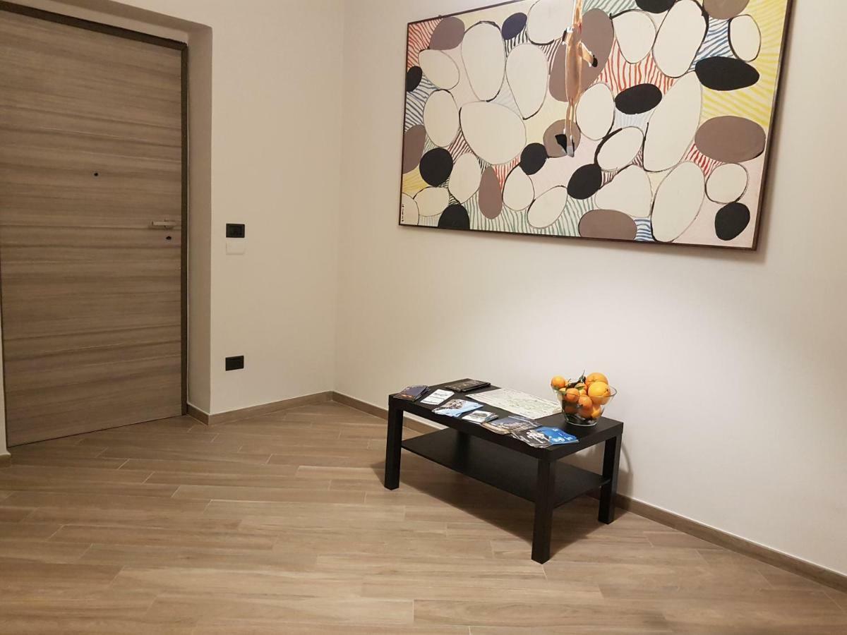 B&B Tre Passi Dalla Torre Montesarchio Buitenkant foto