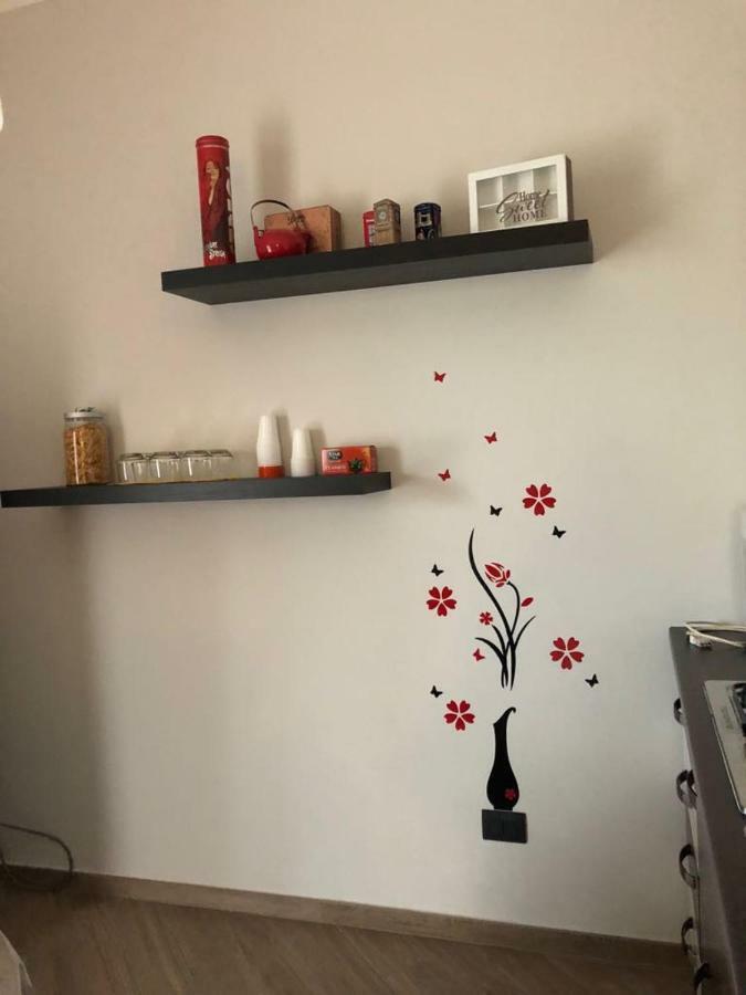 B&B Tre Passi Dalla Torre Montesarchio Buitenkant foto